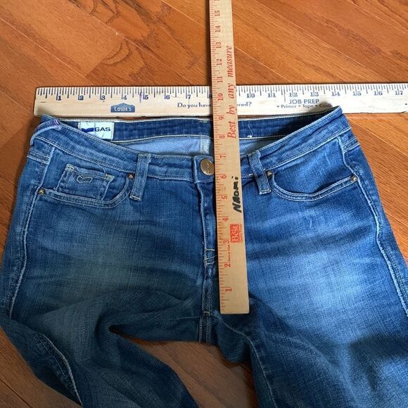 GAS Size 27 denim cuffed Capri.  NWOT - Picture 4 of 7